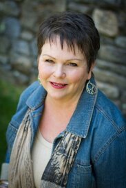 Nan Jones new headshot
