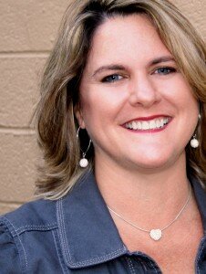 Robin Bryce Headshot